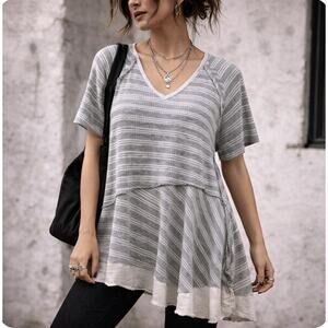 Boutique Sz Sm SS Gray Striped Scallop Hem White Trim Swing Bottom